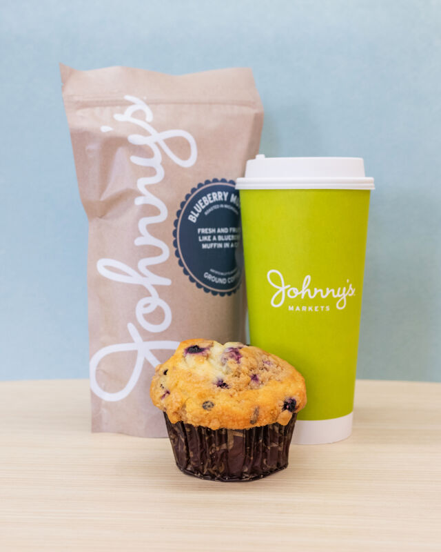 From the first sip to the last, the sweet scent of fresh-baked blueberry muffins and locally roasted coffee make the perfect pair. Try a fresh cup in-store or grab a bag to brew at home.

Link in bio!