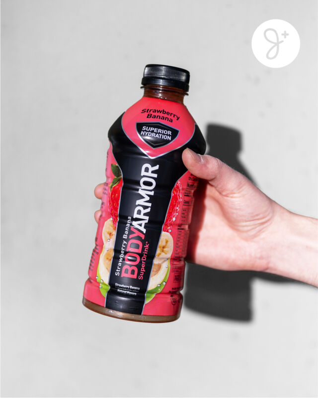 Refresh, rehydrate, and rebuild for your day with Body Armor sports drinks! J+ Club members can buy 6 Body Armor drinks between now and 6/30 and get the 7th free. To get in on the deal, download our free app and join J+ Club today.

Rewards link in bio!