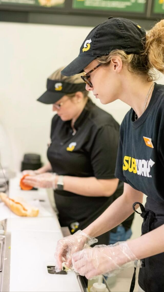 Are you a Sandwich aficionado that enjoys employee benefits, competitive pay, and a fun work 
environment? Join Johnny’s Subway team today!

johnnysmarkets.com/careers