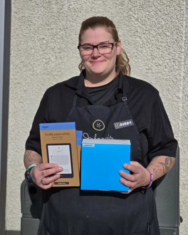 Congrats to our recent Rewards for Recruit winners Bobbie! 

Our Rewards for Recruits program is our way of saying thank you to those who bring in great new team members! Whenever we hire a referred employee, both team members receive a cash bonus, and the recruiting employee earns a chance to win the monthly grand prize! 

Want to work for a team that rewards you like this? We're hiring! Apply today, link in bio!